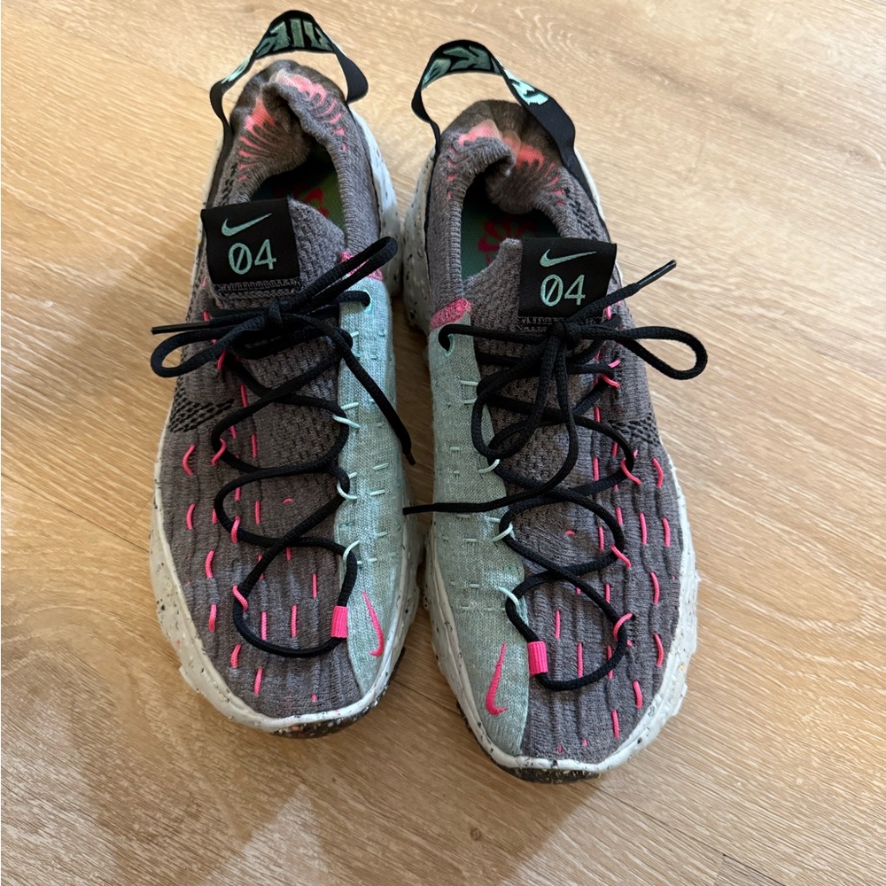 Nike Space Hippie04